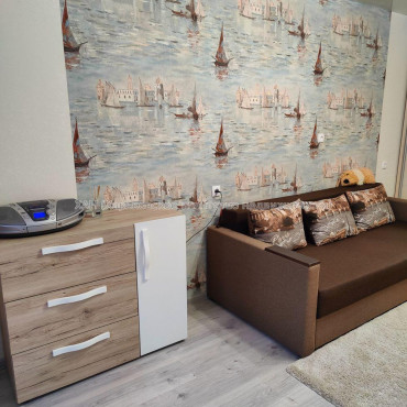 Продам квартиру, Валентиновская ул. , 1 кім., 40 м², капитальный ремонт 