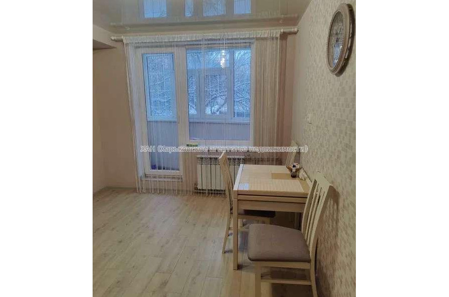 Продам квартиру, Валентиновская ул. , 1  ком., 40 м², капитальный ремонт 