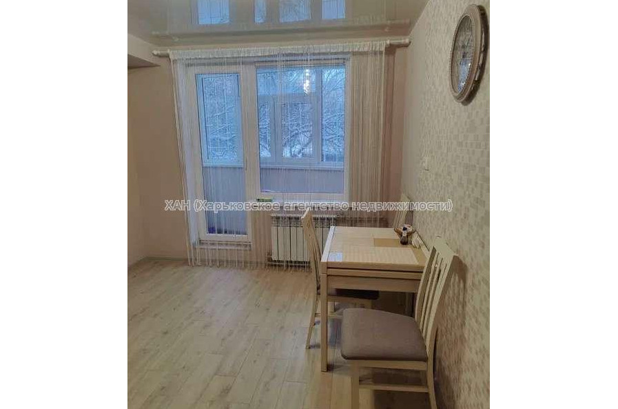 Продам квартиру, Валентиновская ул. , 1  ком., 40 м², капитальный ремонт 