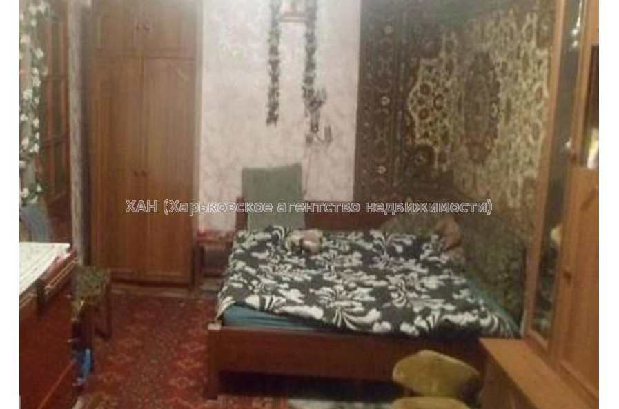 Продам квартиру, Шекспира ул. , 5 кім., 104.80 м², без ремонта 
