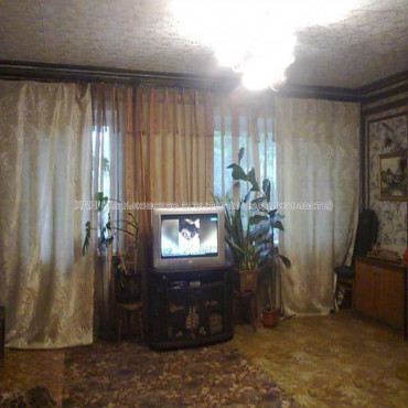 Продам квартиру, Шекспира ул. , 5 кім., 104.80 м², без ремонта 