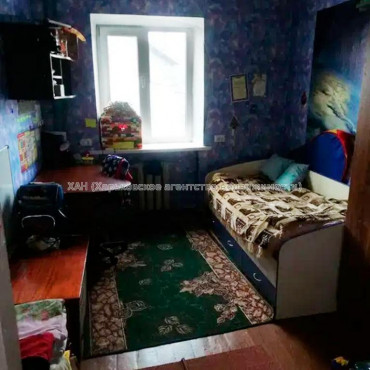 Продам квартиру, Шекспира ул. , 5 кім., 104.80 м², без ремонта 