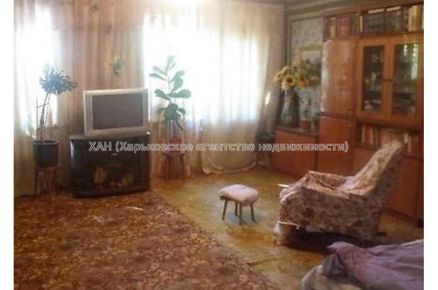 Продам квартиру, Шекспира ул. , 5 кім., 104.80 м², без ремонта 
