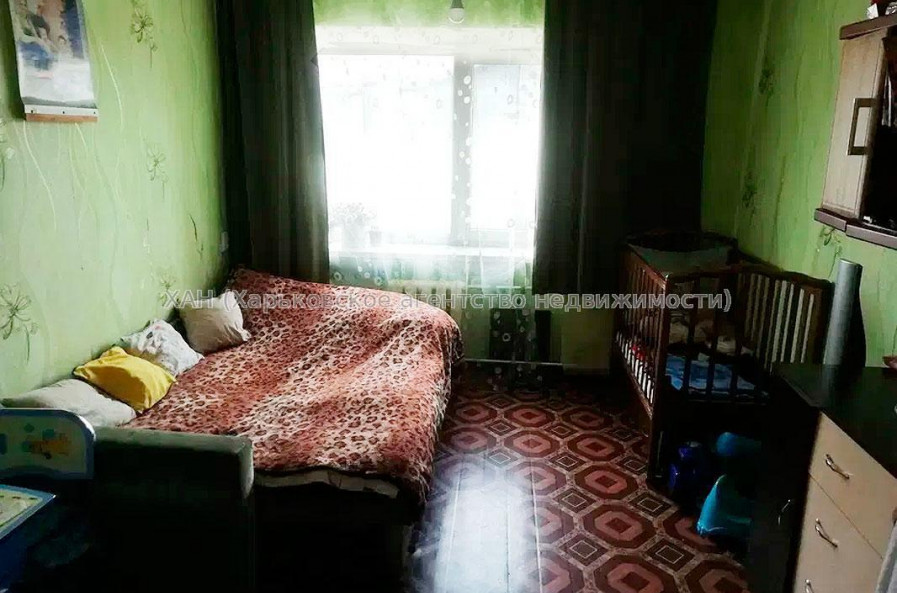 Продам квартиру, Шекспира ул. , 5 кім., 104.80 м², без ремонта 