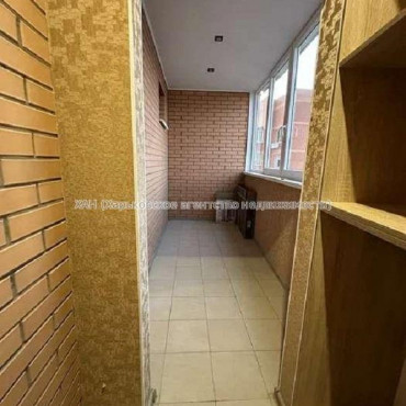 Продам квартиру, Мирослава Мисли ул. , 1 кім., 52 м², капитальный ремонт 