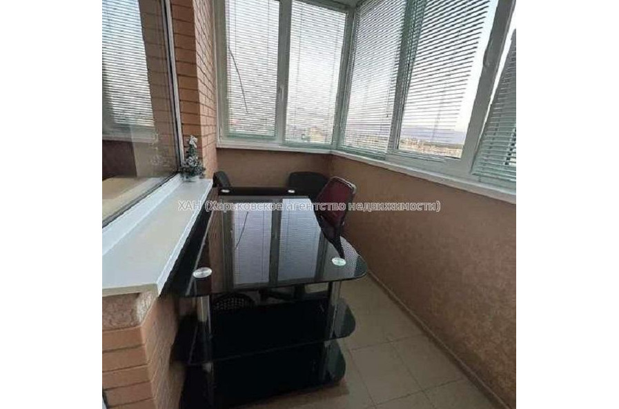 Продам квартиру, Мирослава Мисли ул. , 1  ком., 52 м², капитальный ремонт 