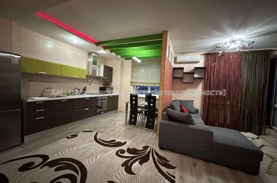 Продам квартиру, Мирослава Мисли ул. , 1  ком., 52 м², капитальный ремонт 