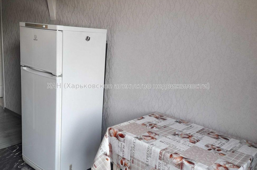 Продам квартиру, Гвардейцев Широнинцев ул. , 1  ком., 33 м², капитальный ремонт 