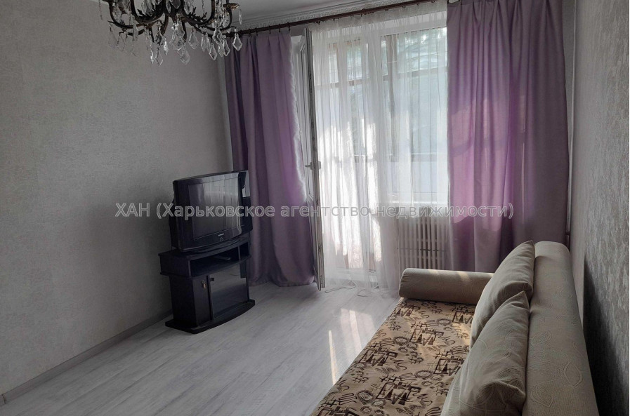 Продам квартиру, Гвардейцев Широнинцев ул. , 1  ком., 33 м², капитальный ремонт 