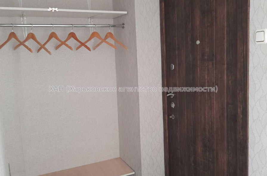 Продам квартиру, Гвардейцев Широнинцев ул. , 1  ком., 33 м², капитальный ремонт 