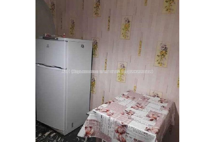 Продам квартиру, Гвардейцев Широнинцев ул. , 1  ком., 33 м², капитальный ремонт 