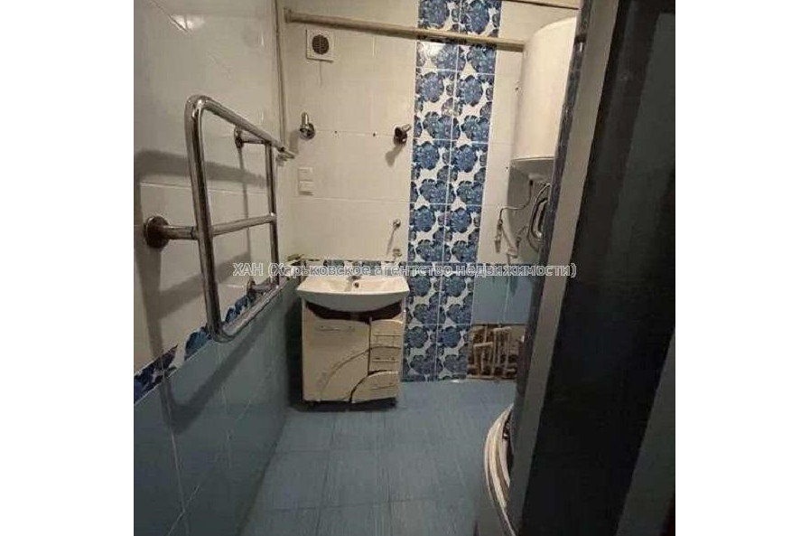 Продам квартиру, Кузнечная ул. , 3  ком., 75 м², советский ремонт 