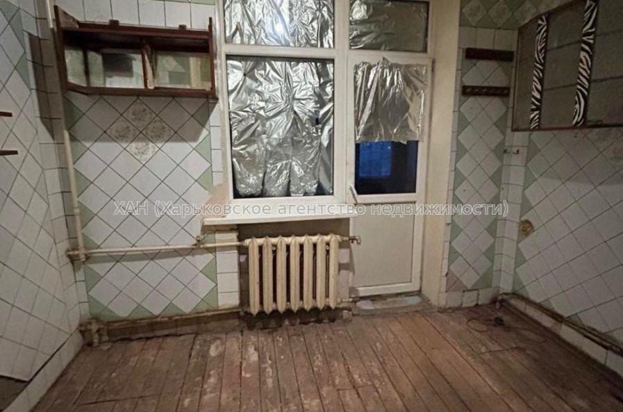 Продам квартиру, Кузнечная ул. , 3  ком., 75 м², советский ремонт 