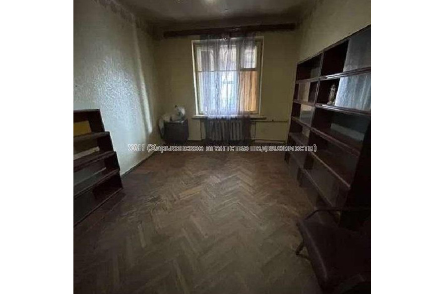 Продам квартиру, Кузнечная ул. , 3  ком., 75 м², советский ремонт 