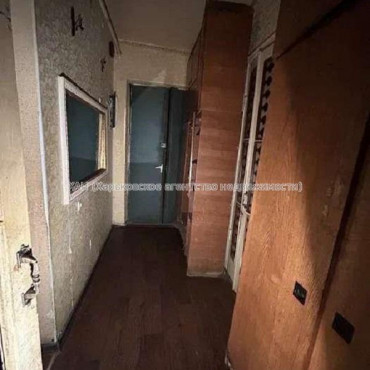 Продам квартиру, Кузнечная ул. , 3 кім., 75 м², советский ремонт 