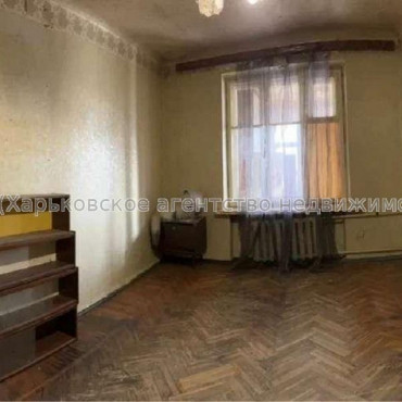 Продам квартиру, Кузнечная ул. , 3 кім., 75 м², советский ремонт 