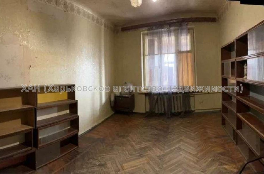 Продам квартиру, Кузнечная ул. , 3  ком., 75 м², советский ремонт 
