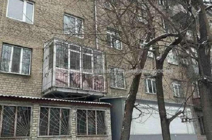 Продам квартиру, Кузнечная ул. , 3  ком., 75 м², советский ремонт 
