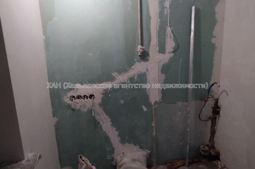 Продам квартиру, Бондаревская ул. , 2 кім., 31 м², частичный ремонт 