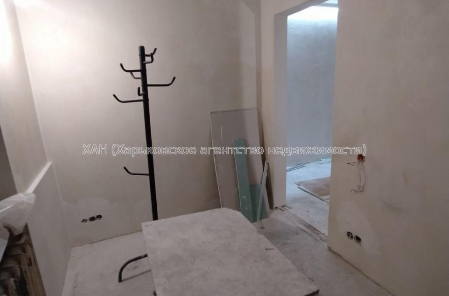 Продам квартиру, Бондаревская ул. , 2 кім., 31 м², частичный ремонт 