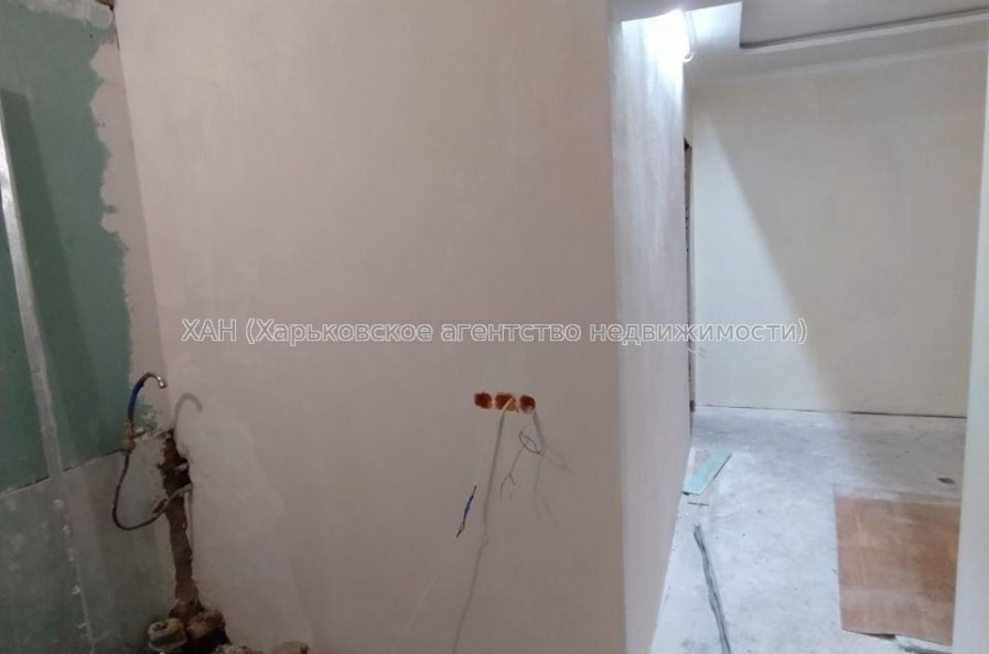 Продам квартиру, Бондаревская ул. , 2 кім., 31 м², частичный ремонт 