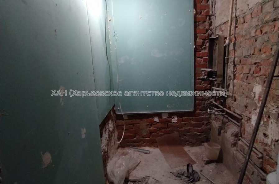 Продам квартиру, Бондаревская ул. , 2 кім., 31 м², частичный ремонт 