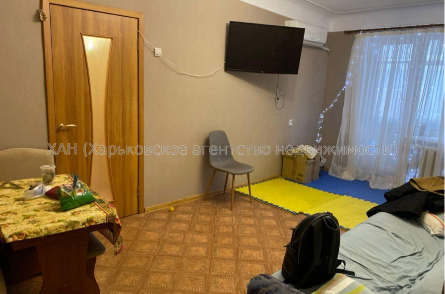 Продам квартиру, Грушевского ул. , 3  ком., 59 м², косметический ремонт 