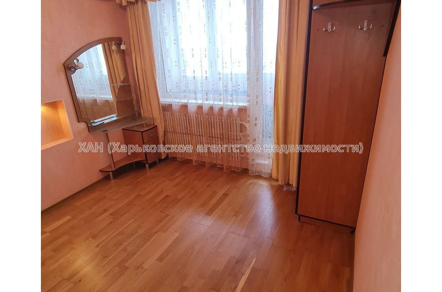 Продам квартиру, Жасминовый б-р , 3  ком., 69 м², капитальный ремонт 