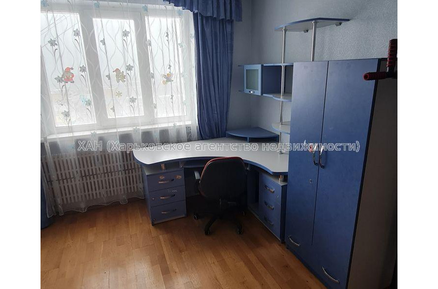 Продам квартиру, Жасминовый б-р , 3  ком., 69 м², капитальный ремонт 