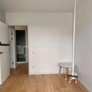 Продам квартиру, Тракторостроителей просп. , 2 кім., 52 м², евроремонт 