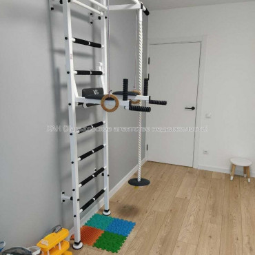 Продам квартиру, Тракторостроителей просп. , 2 кім., 52 м², евроремонт 