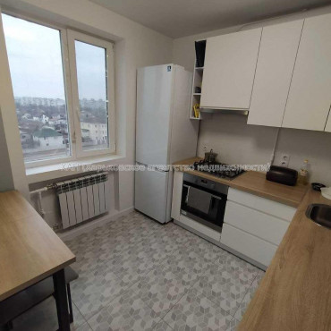 Продам квартиру, Тракторостроителей просп. , 2 кім., 52 м², евроремонт 