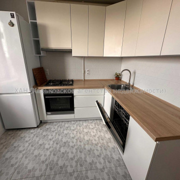 Продам квартиру, Тракторостроителей просп. , 2 кім., 52 м², евроремонт 