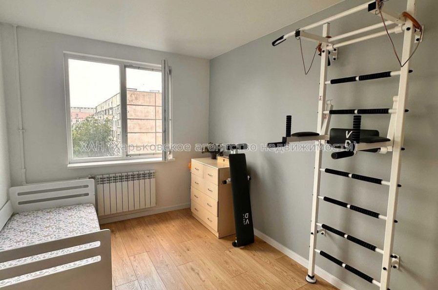 Продам квартиру, Тракторостроителей просп. , 2 кім., 52 м², евроремонт 