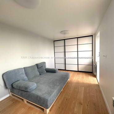 Продам квартиру, Тракторостроителей просп. , 2 кім., 52 м², евроремонт 