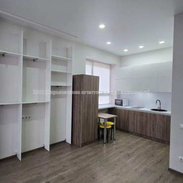 Продам квартиру, Кричевского ул. , 1 кім., 30 м², евроремонт 