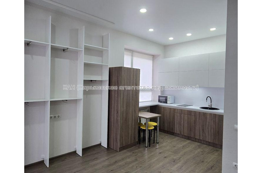 Продам квартиру, Кричевского ул. , 1 кім., 30 м², евроремонт 