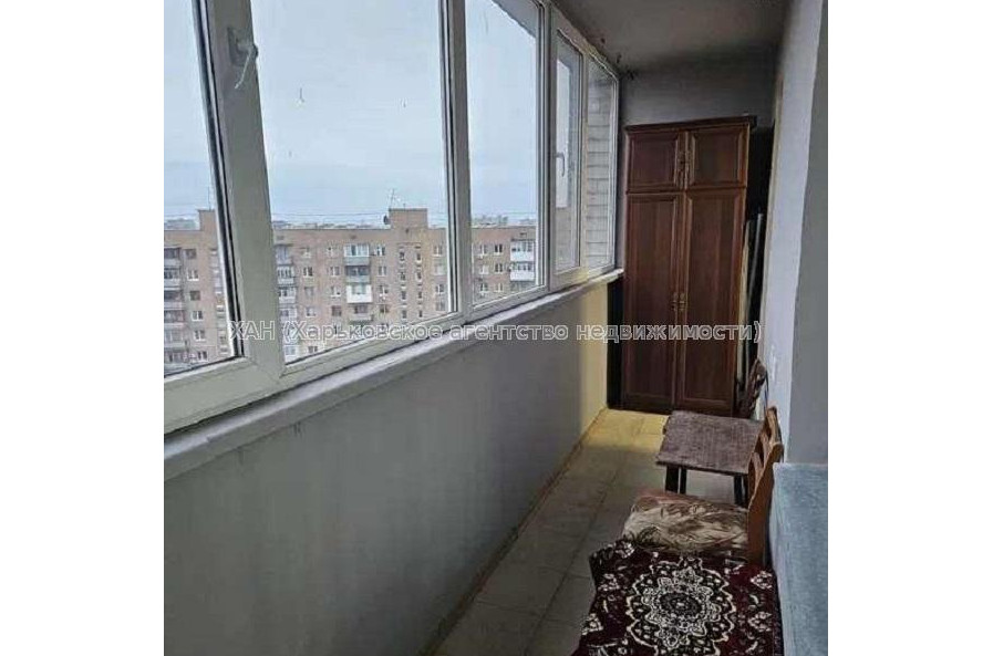 Продам квартиру, Харьковских Дивизий ул. , 1 кім., 37 м², капитальный ремонт 