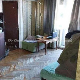 Продам квартиру, Индустриальный просп. , 2 кім., 44 м², советский ремонт