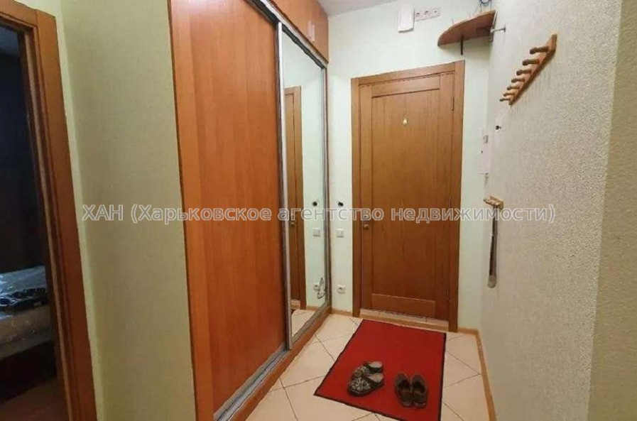 Продам квартиру, Гимназическая наб. , 3 кім., 76 м², капитальный ремонт 