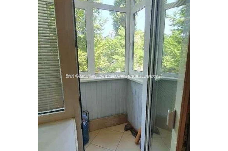 Продам квартиру, Гимназическая наб. , 3 кім., 76 м², капитальный ремонт 
