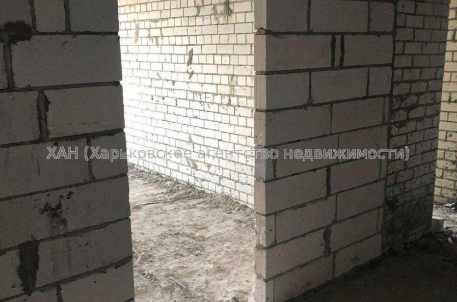 Продам квартиру, Шекспира пер. , 2 кім., 79 м², без ремонта 