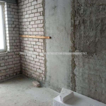 Продам квартиру, Мира ул. , 1 кім., 42 м², без внутренних работ 