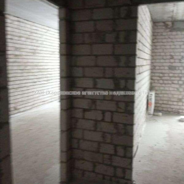 Продам квартиру, Мира ул. , 1 кім., 42 м², без внутренних работ 