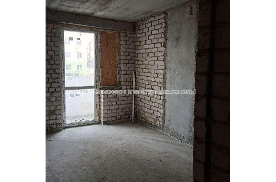 Продам квартиру, Мира ул. , 1 кім., 42 м², без внутренних работ 