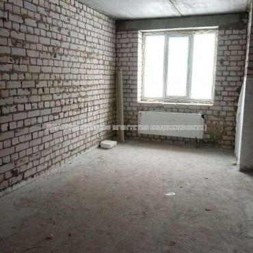 Продам квартиру, Мира ул. , 1 кім., 42 м², без внутренних работ 