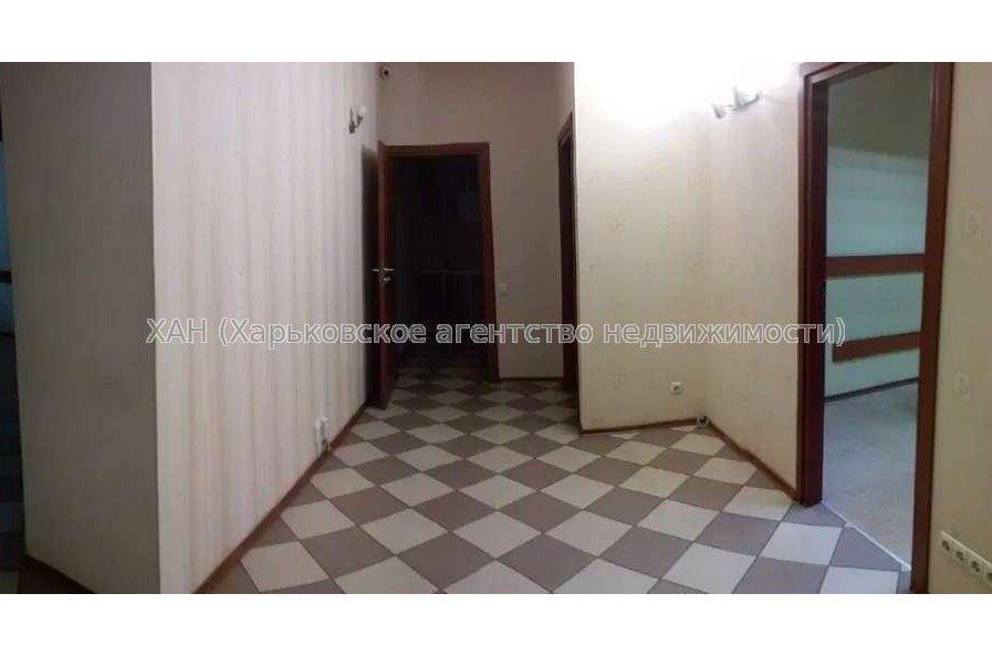 Сдам нежилую недвижимость, офисное помещение , 5  ком., 91 м², косметический ремонт 