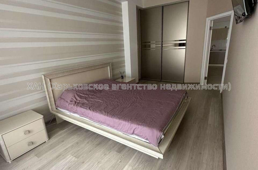 Продам квартиру, Новоалександровская ул. , 2  ком., 68 м², авторский дизайн 