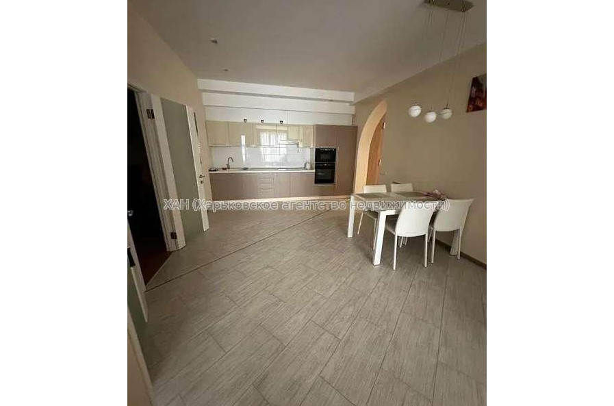 Продам квартиру, Новоалександровская ул. , 2  ком., 68 м², авторский дизайн 