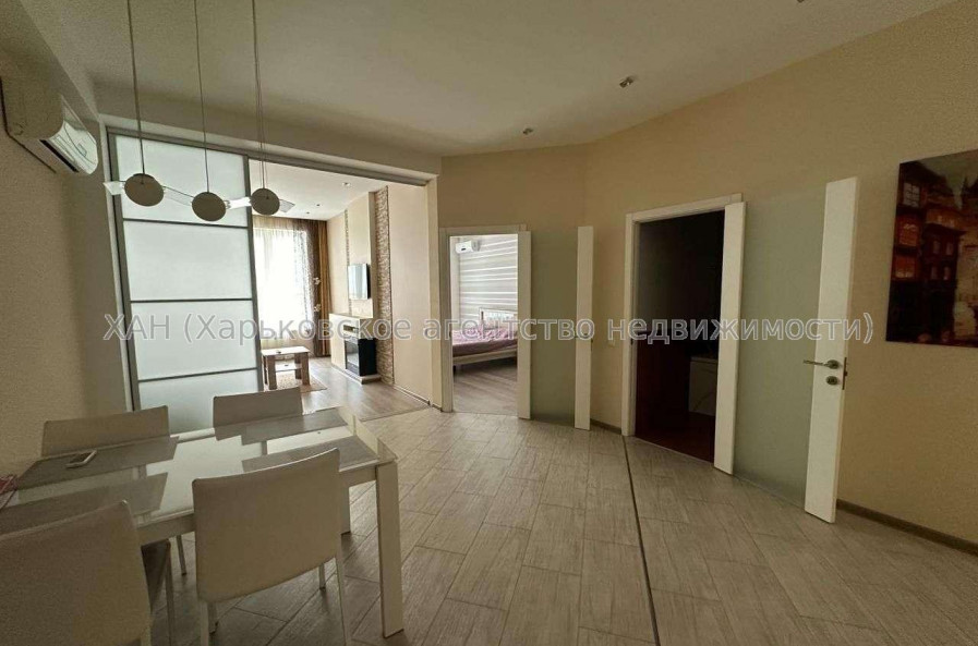 Продам квартиру, Новоалександровская ул. , 2  ком., 68 м², авторский дизайн 